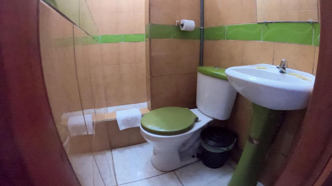 Hostal Casa Montoya Baños Exteriör bild